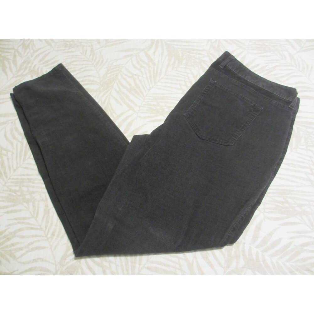 Eddie Bauer Womens T20 Slightly Curvy Skinny Fit Corduroy Pants In Gray